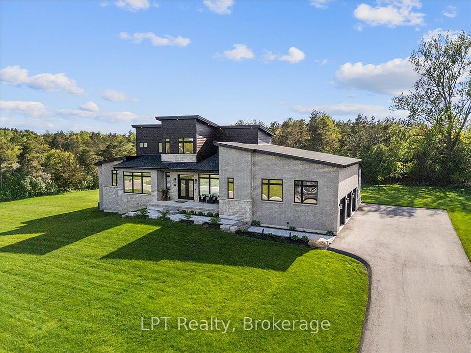 1st image of 67 Charles Tilley Cres