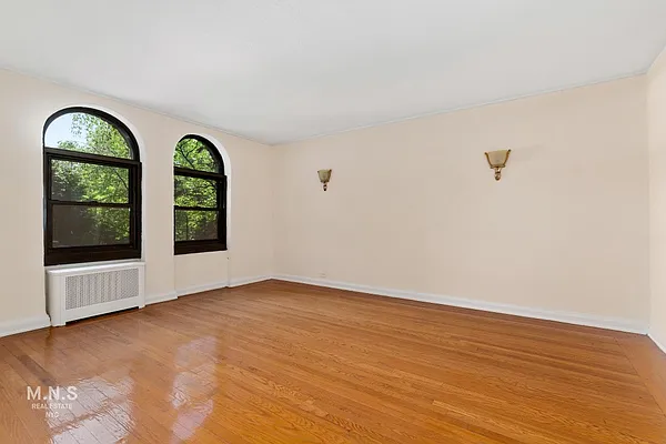 Rented by MNS | media 1