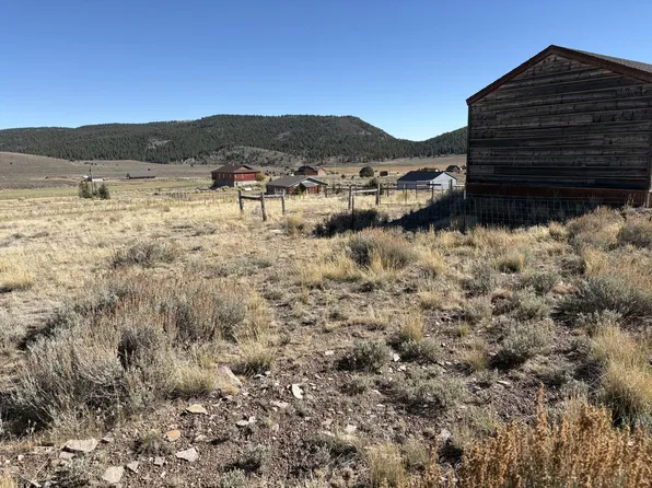 1325 E Elk Herd Rd, Panguitch, UT 84759