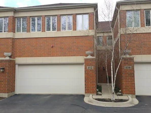 152 Finstad Dr, Libertyville, IL 60048