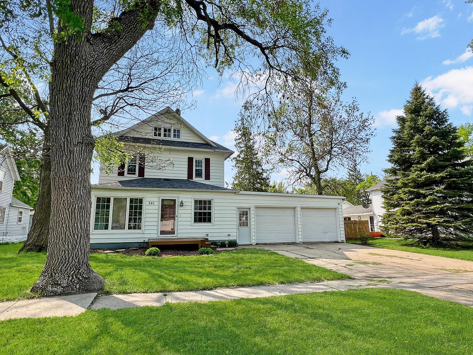 241 2nd St W, Balaton, MN 56115 Zillow