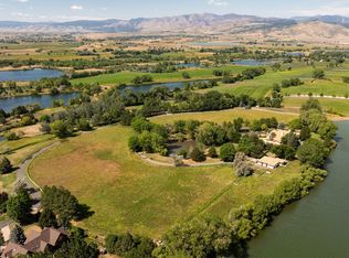 7009 Rozena Dr, Longmont, CO 80503