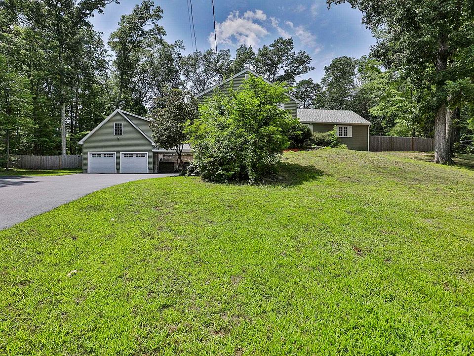 1st image of 28 Beverlee Drive