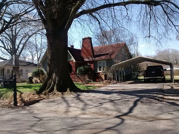 2nd image of 15 Woodvale Ave