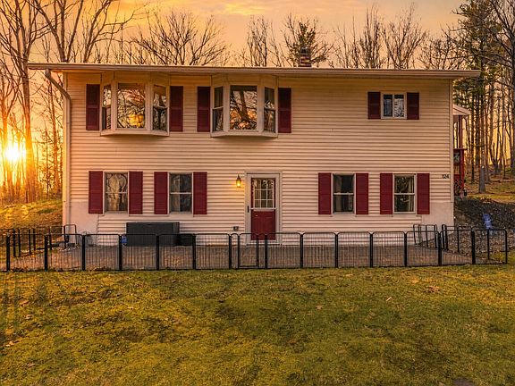 2nd image of 124 Sedgley Road