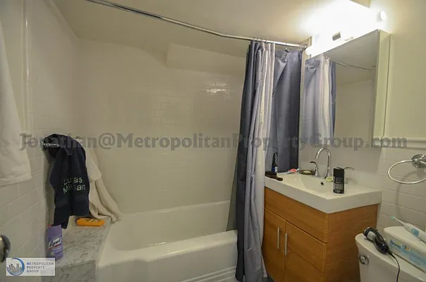 Rented by Metropolitan Property Group | media 7