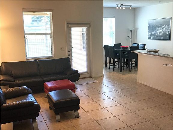 5th image of 1359 Priory Cir