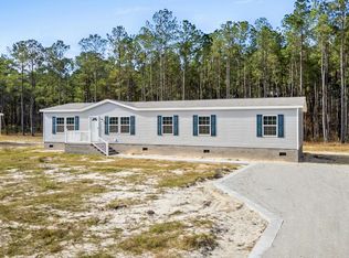 1930 Goose Bay Rd, Loris, SC 29569
