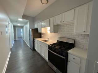 6201 S Greenwood Ave #302, Chicago, IL 60637