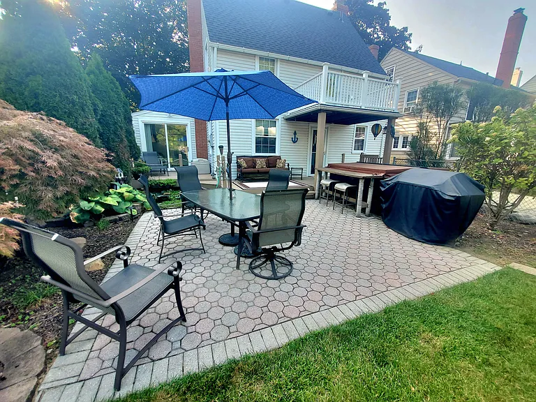 2881 Gasser Blvd — Photo 32