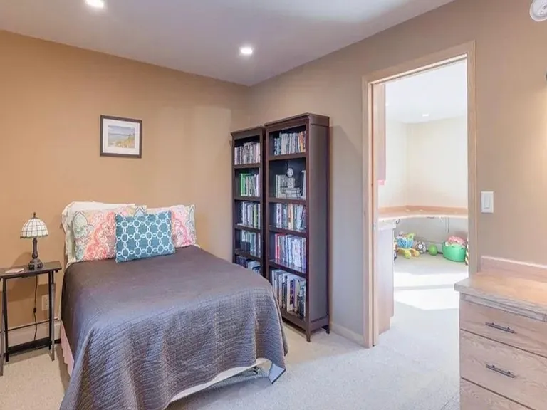 138 Allegheny Way — Photo 9