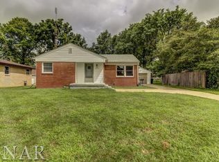 804 W College Ave, Normal, IL 61761