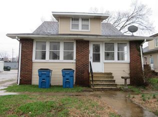 540 E Ferguson Ave, Wood River, IL 62095