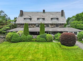 432 Field Point Rd, Greenwich, CT 06830