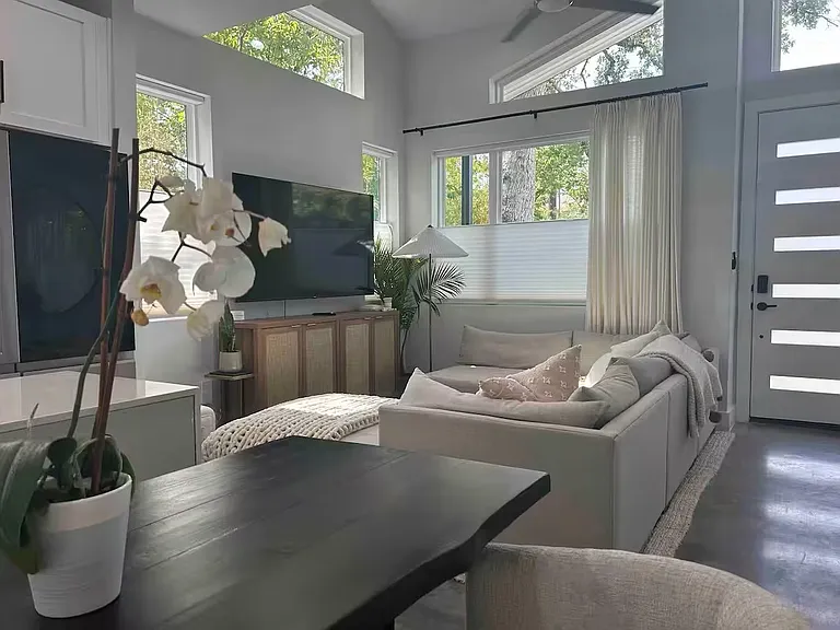 1818 Waterston Ave #2 — Photo 11