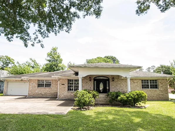 2650 W Lucas Dr, Beaumont, TX 77706