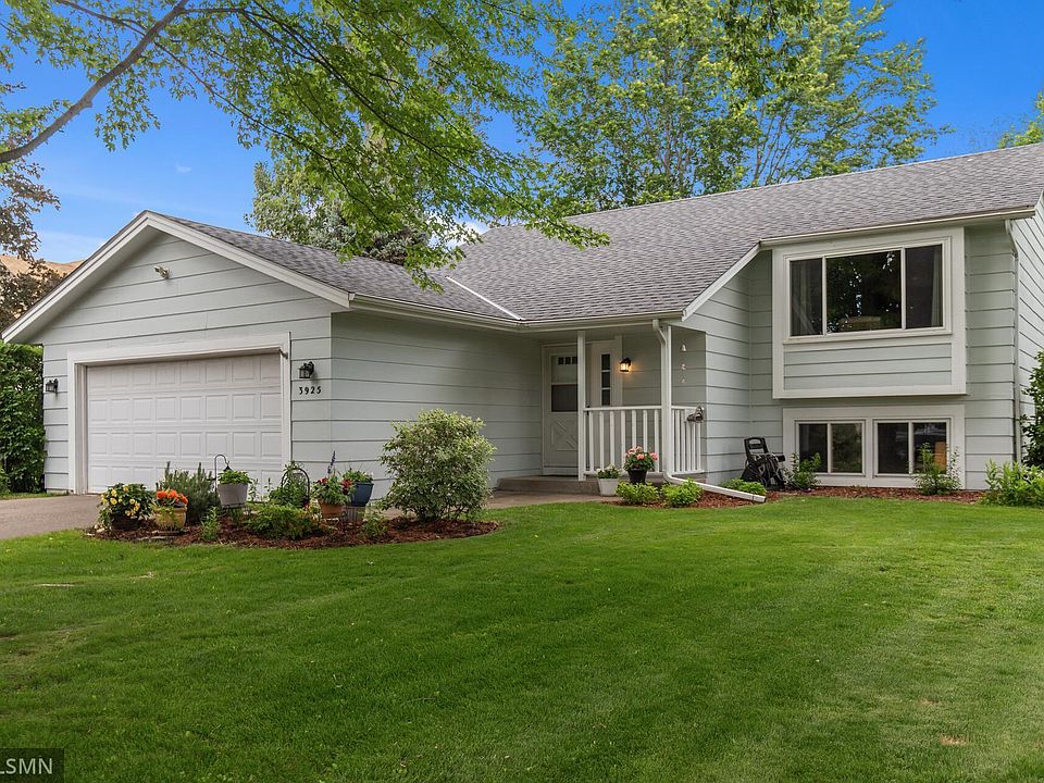 1st image of 3925 86th Ln NE