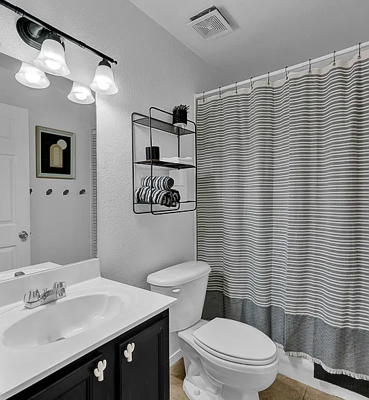 6017 Honeybee Ct — Photo 20