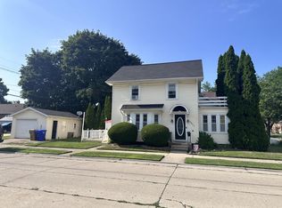 5804 34th Ave, Kenosha, WI 53144