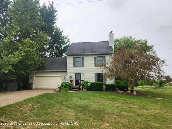 84 E Santee Hwy, Charlotte, MI 48813