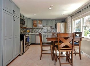 7 McCarthy Dr, Groton, MA 01450