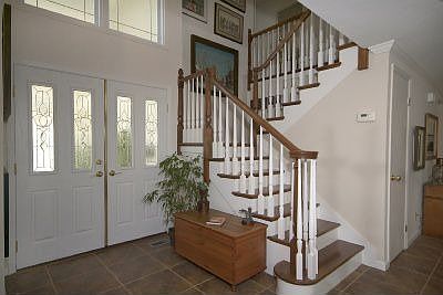 109 Beach Park Blvd.-Foyer