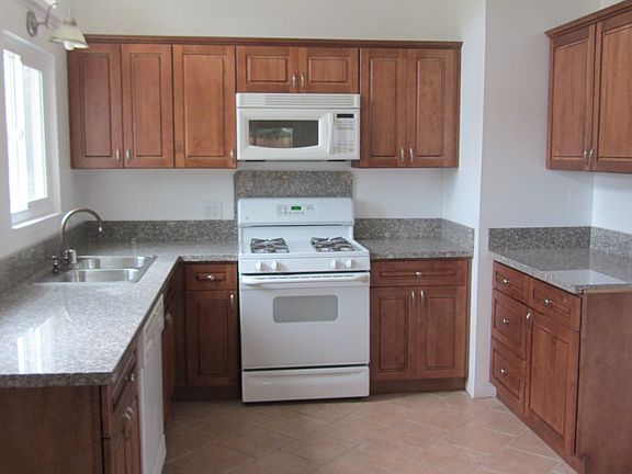 2nd image of 520 Dudley Dr