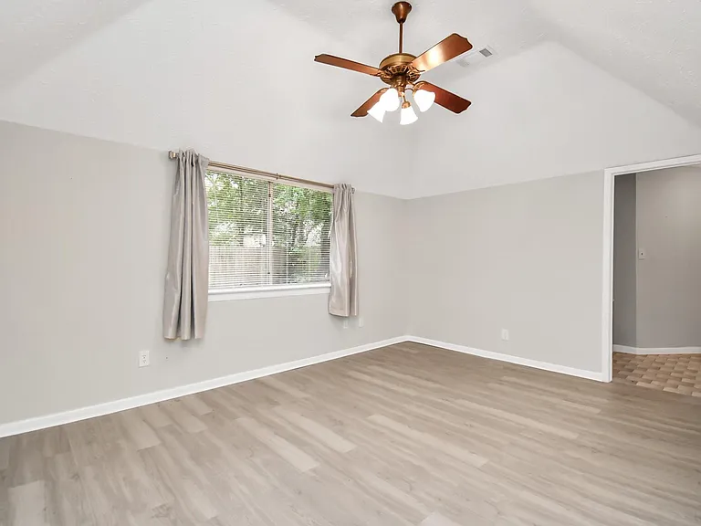 14810 Cypress Ridge Dr — Photo 10
