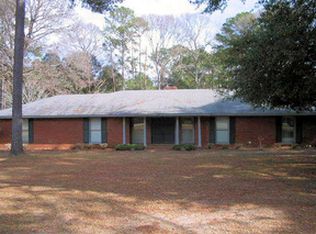 205 Southill Dr, Leesburg, GA 31763