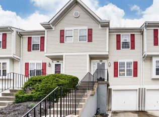 681 Stable Gate Ln, Florence, KY 41042