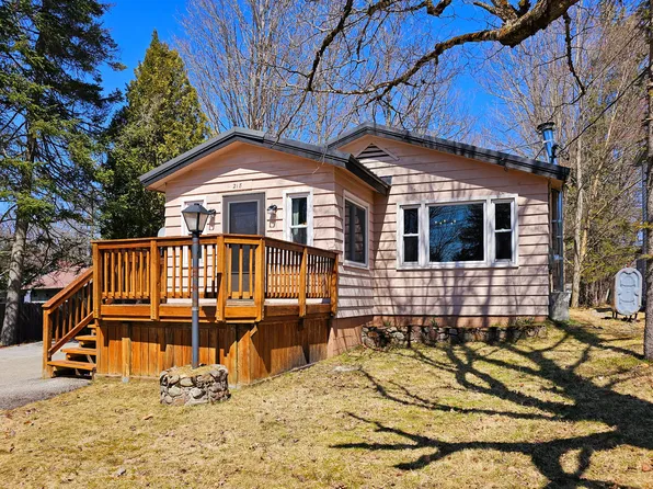 218 Gilbert St, Old Forge, NY 13420