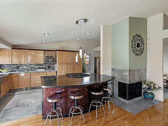 2nd image of 4530 Noche Ln