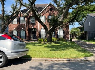1107 Mulberry Ln, Bellaire, TX 77401