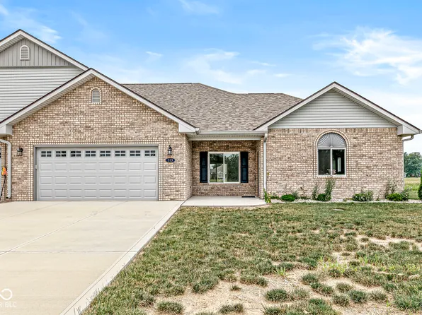 313 Bay Ridge Dr, Pendleton, IN 46064