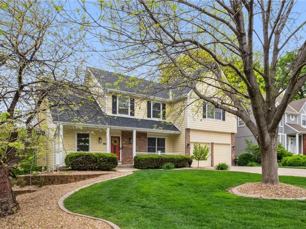 11546 S Northwood Dr, Olathe, KS 66061