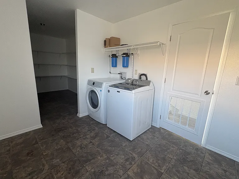 10685 Spur St — Photo 20