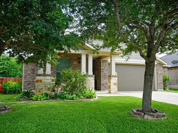 2108 Maplewood Dr, Leander, TX 78641