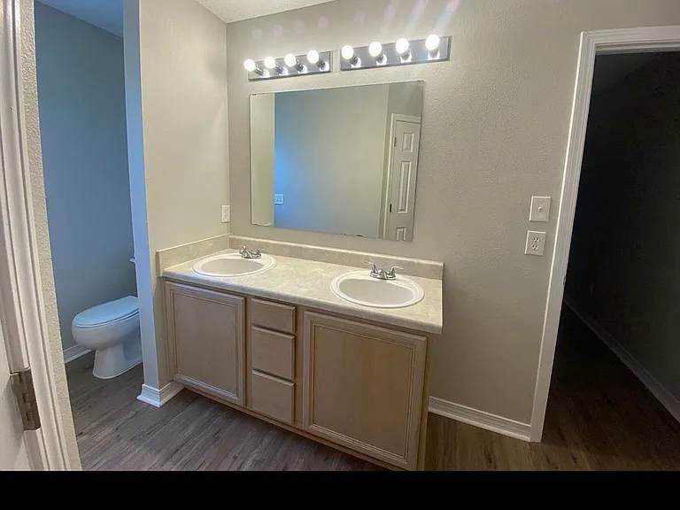 11111 Chippewa Way — Photo 9