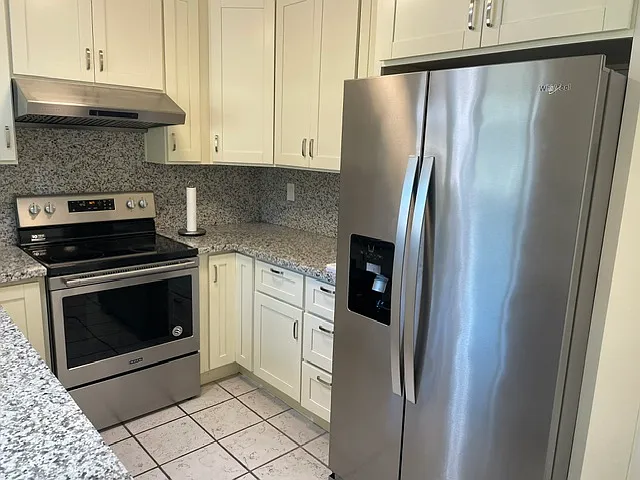 1434 Miramonte Ave — Photo 8