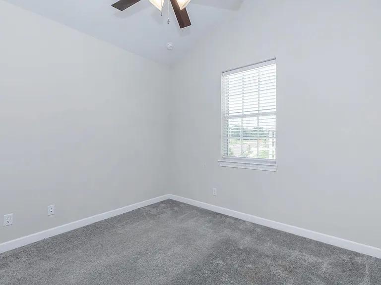 Stonehaven Overland Park — Photo 19