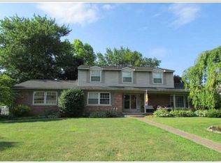 36435 Vicary Ln, Farmington, MI 48335