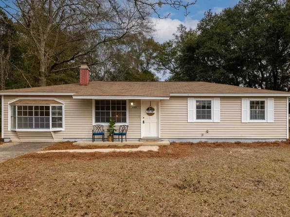 9527 Liska Dr, Tallahassee, FL 32305