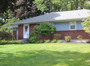1 Sandra Sue Dr, Loudonville, NY 12211