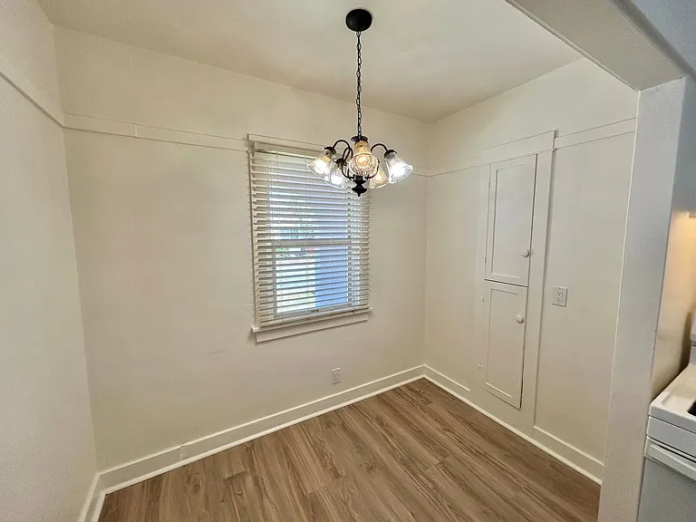 304 308 N Miller 401 #407 — Photo 9