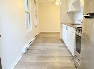 686 Lincoln Rd #2, Windsor, ON N8Y2G7