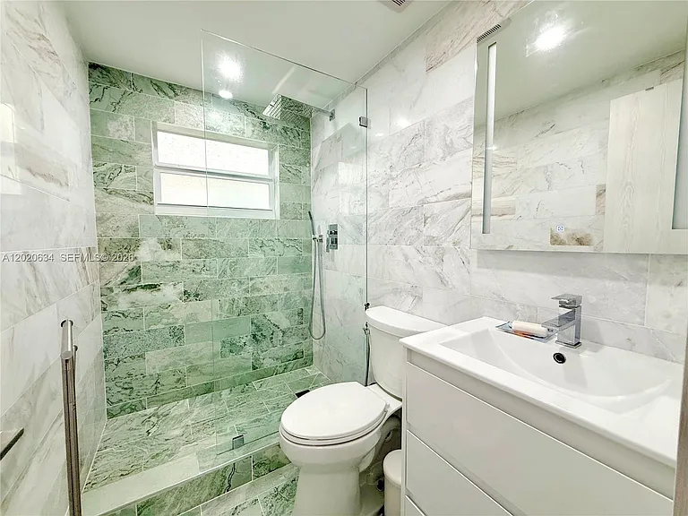 1228 Pennsylvania Ave #1 — Photo 18