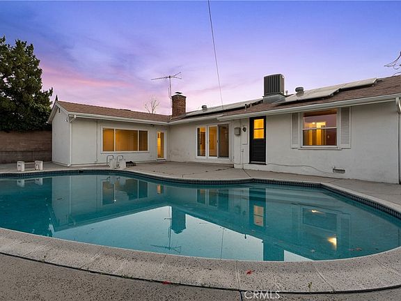 4th image of 9458 Ruffner Ave