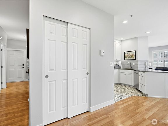 3rd image of 3501 Colby Avenue #313