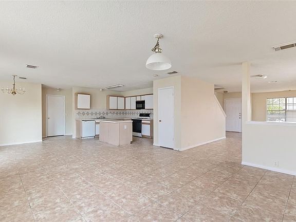 5th image of 13430 Venice Villa Ln