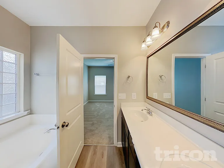 441 Laurel Leaf Dr — Photo 10